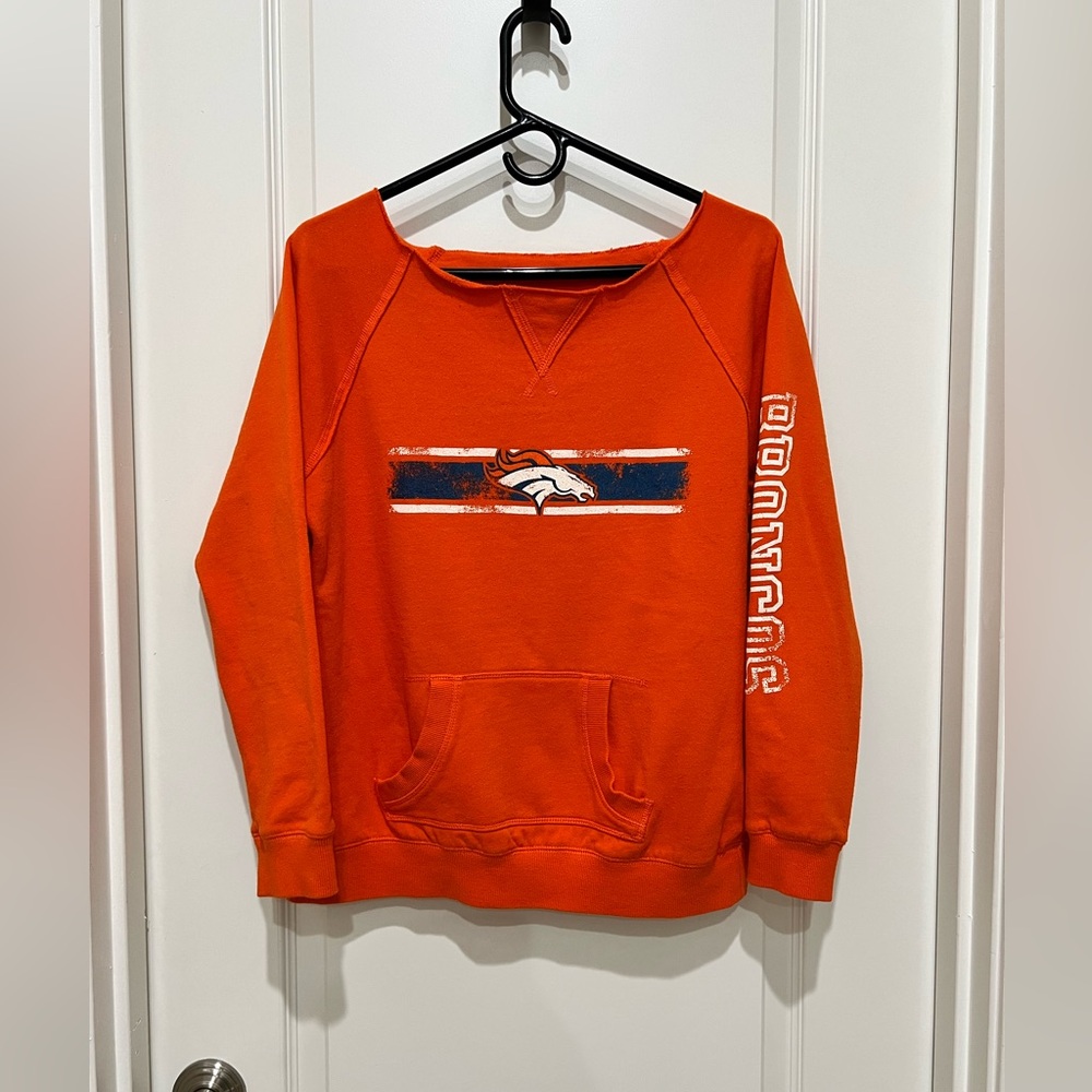 Denver Broncos sweatshirt, Large